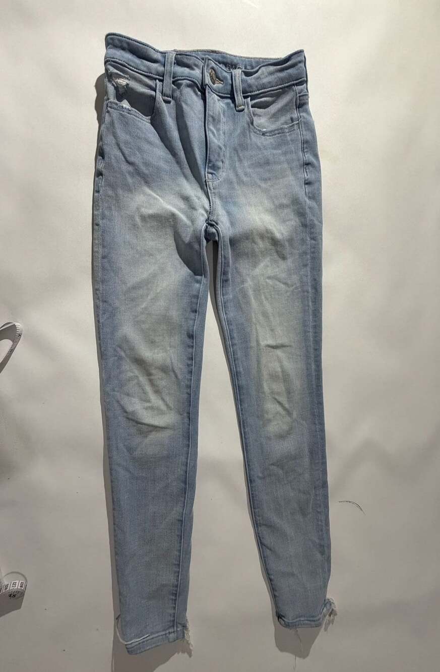 American Eagle Womens Light Wash Skinny Jeans Frayed Hem Stretch
